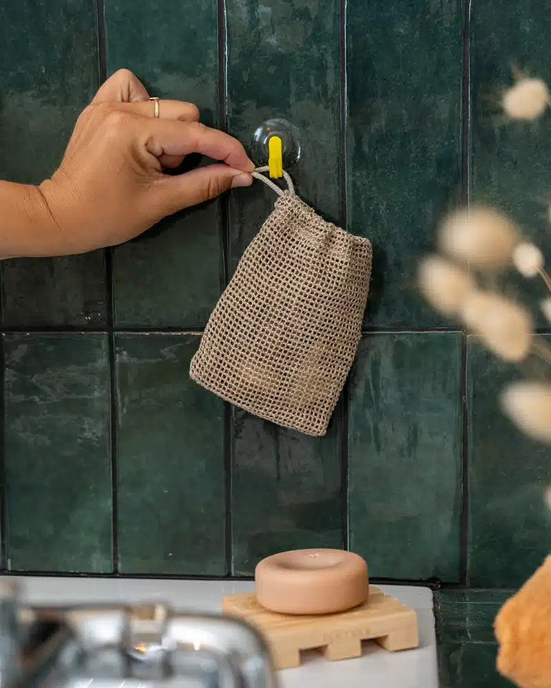 rangement crochet salle de bain