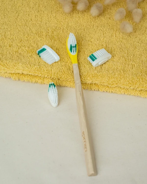 pack 1 an brosse à dents rechargeable jaune souple