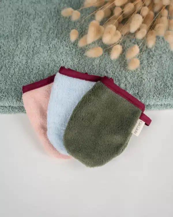 Gant démaquillant à l'eau